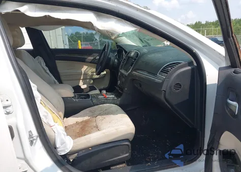 2018 Chrysler 300 Touring из США, поврежденный, VIN 2C3CCAAG5JH293367